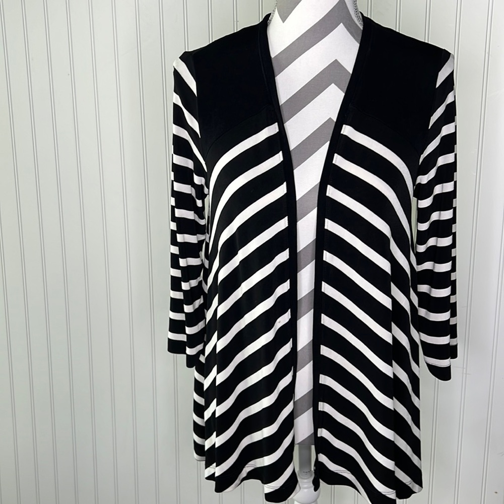 Travelers by Chicos Open Front Shawl Size Chicos 0 = Size 4